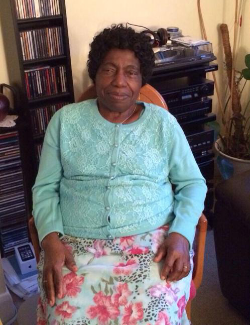 Dr Moira Browne